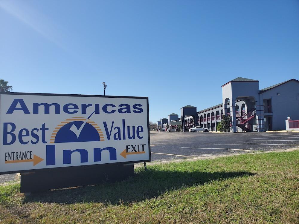 Americas Best Value Inn San Antonio - At&T Center/Fort Sam Houston Экстерьер фото